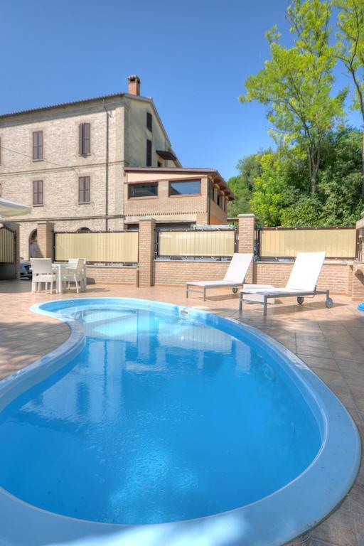 Raffaello Residence Sassoferrato Exterior photo